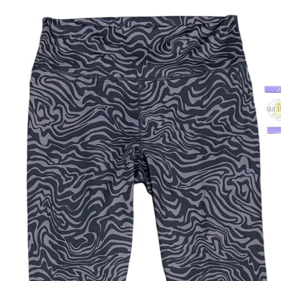 Fabletics M Define Powerhold High Waisted 7/8 Legging Pewter Marble Zebra - Picture 6 of 16